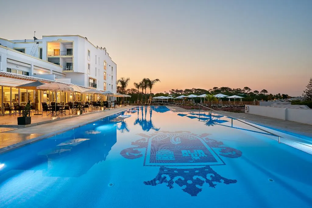 Pool, Dona Filipa Hotel, Algarve