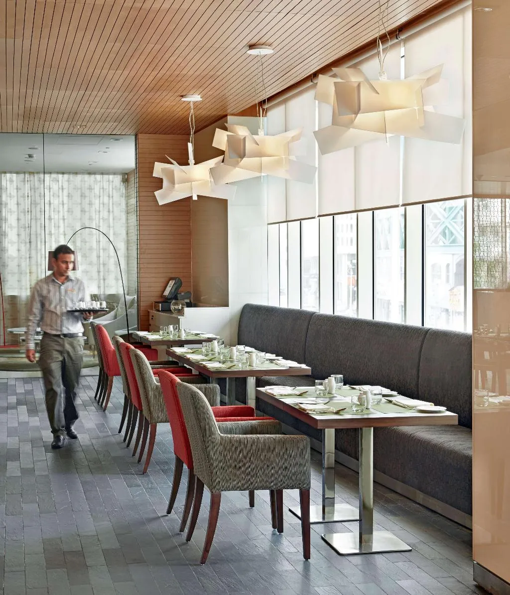 Restaurant, Hyatt Place Dubai Baniyas Square, Dubai