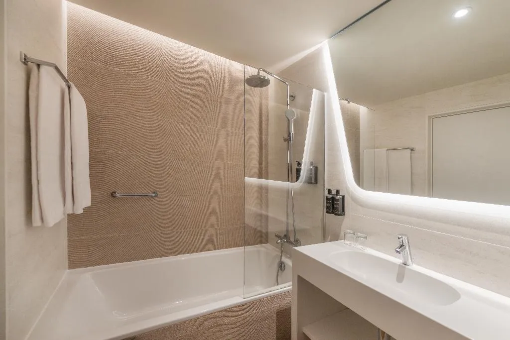 TRIPLE SEA VIEW WITH BALCONY Room, Eurostars Cascais, Lisbon