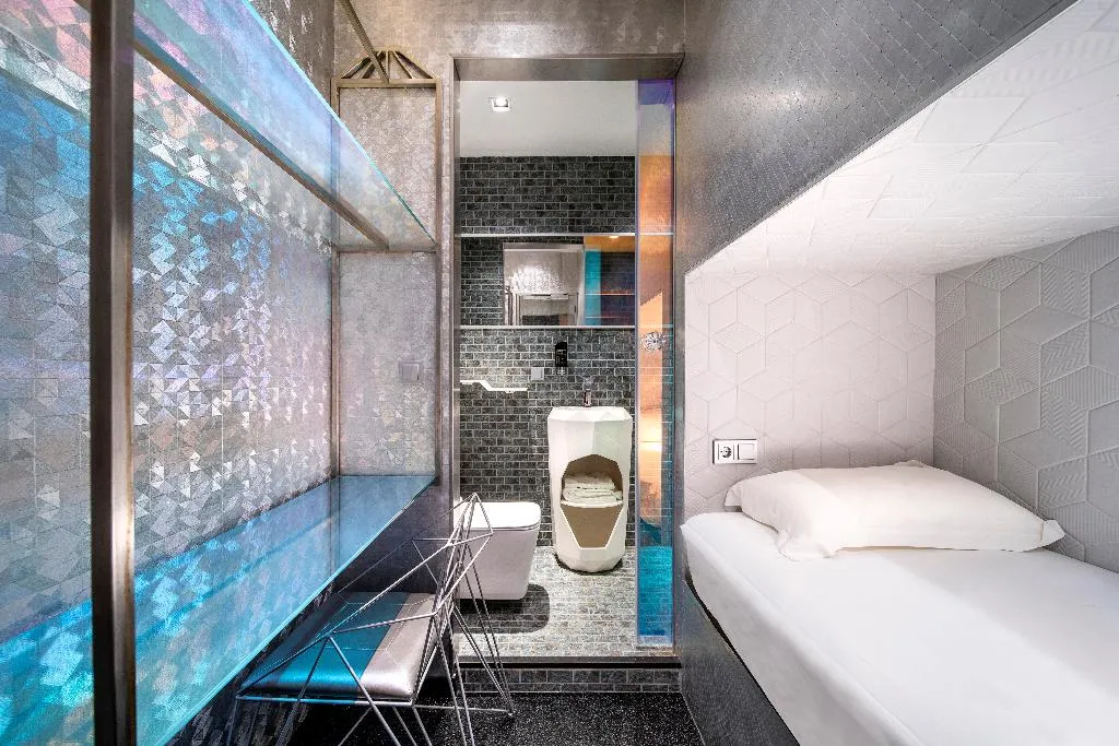 SINGLE STANDARD Room, Diamond Capsule Hotel Amsterdam South, Amsterdam