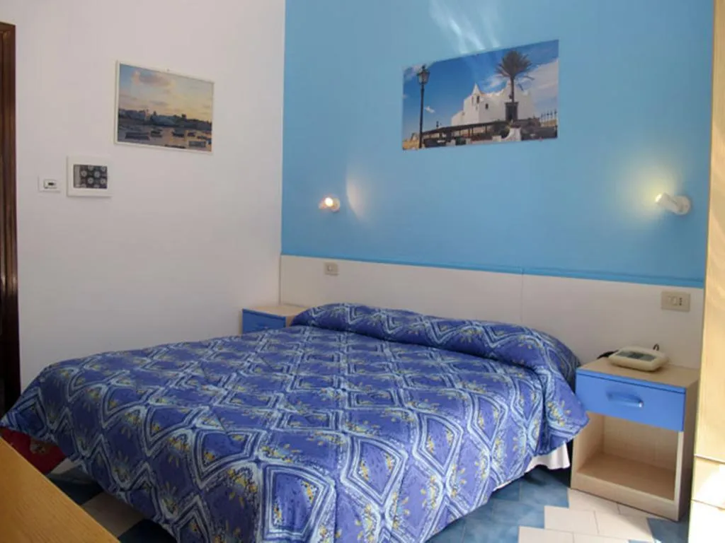 DOUBLE STANDARD Room, Residence Villa Marinù, Naples