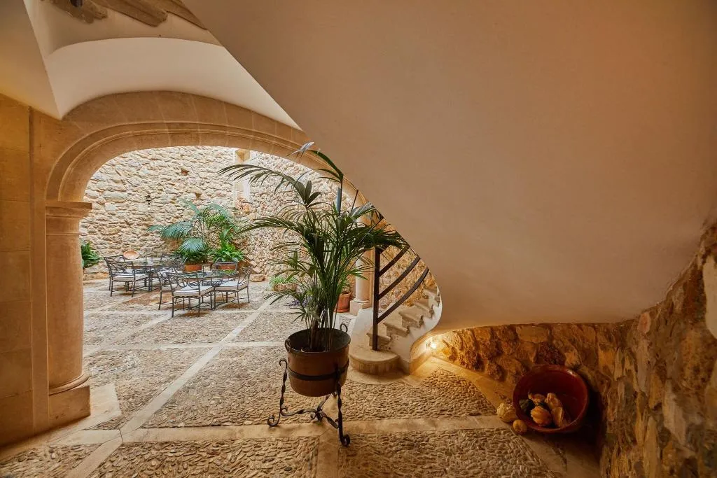 Terrace, Cas Comte Petit Hotel & Spa, Majorca