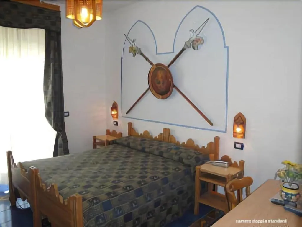 Room, Albergo Riviera, Naples