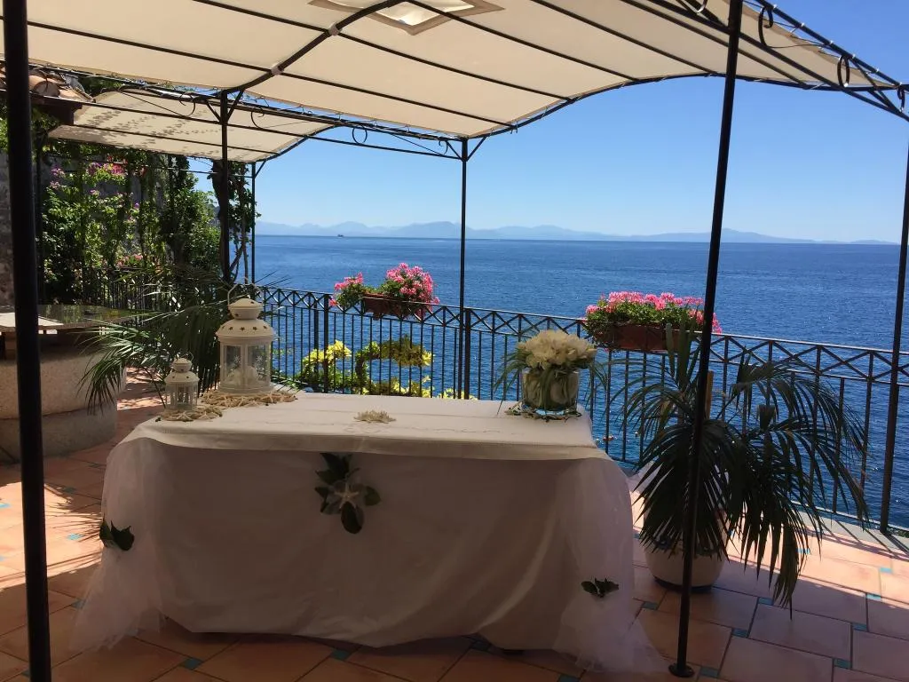 Terrace, Ravello Art Hotel Marmorata, Naples