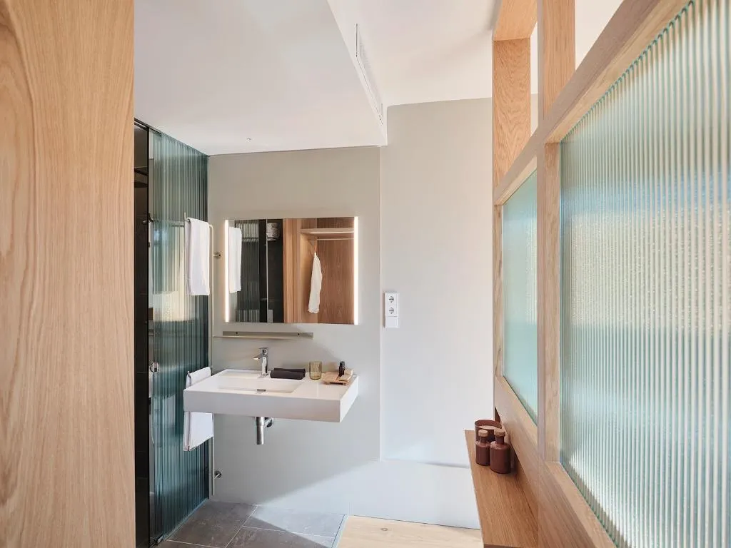 DOUBLE CLASSIC WITH BALCONY Room, Qgat Suites & Events, Barcelona