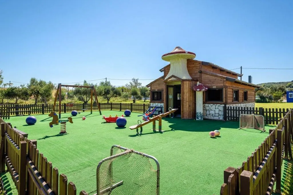 Sports and Entertainment, Solimar Aquamarine, Crete