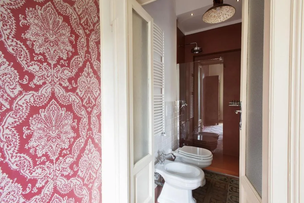 Room, B&B di Porta Tosa, Milan