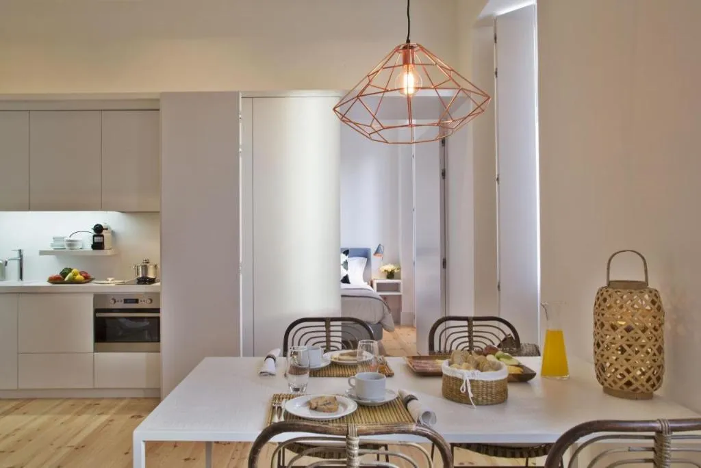 Room, Lisbon Five Stars Apartments Combro 77, Lisbon