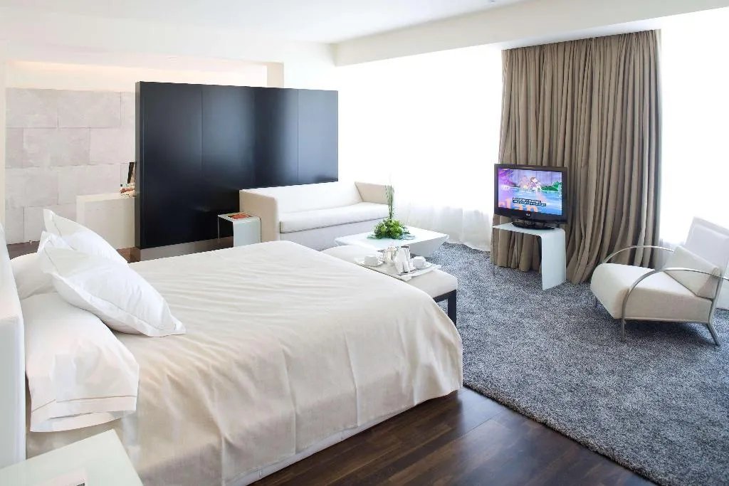 Room, Parador de Alcala de Henares, Madrid