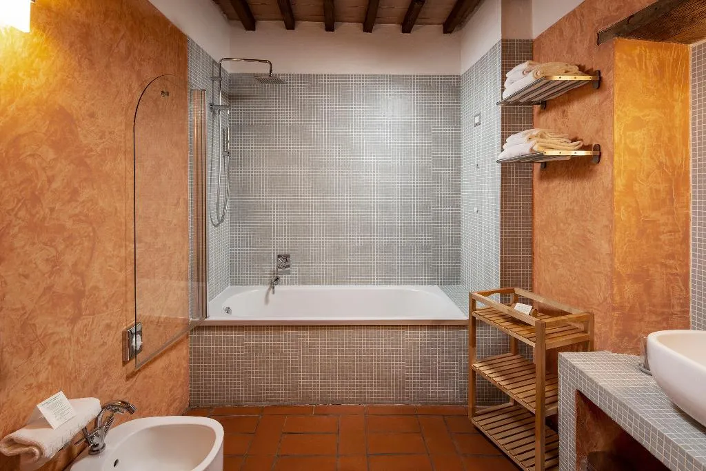 DOUBLE CAPACITY 3 Room, Le Capanne, Florence