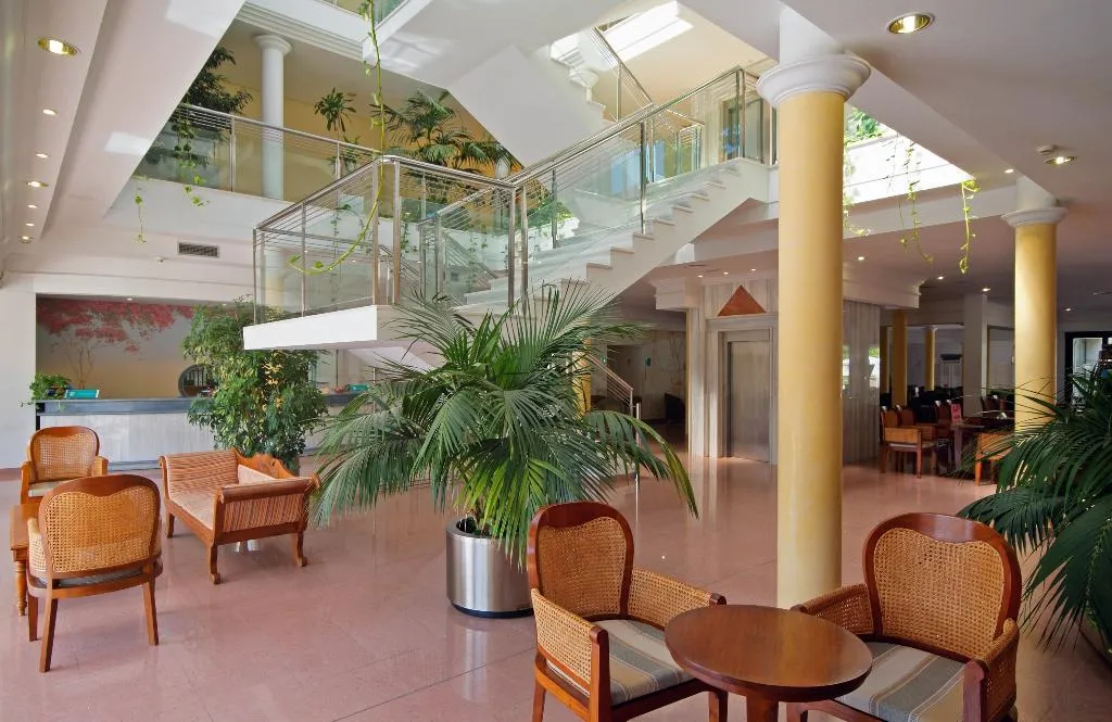 Lobby, Aparthotel Isla de Cabrera, Majorca