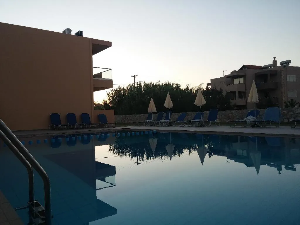 Pool, Gerona Mare, Crete