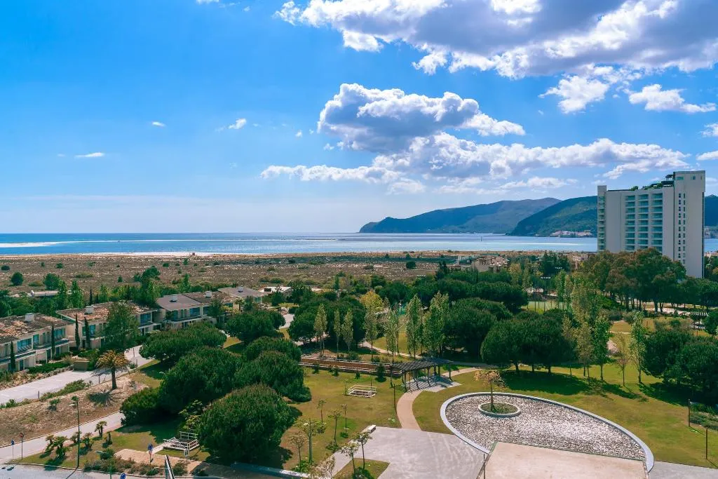 APARTMENT PREMIUM SEA VIEW Room, The Pearl Troia, Lisbon