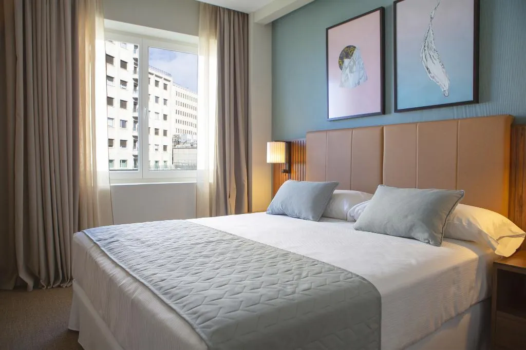 DOUBLE SUPERIOR WITH VIEWS Room, Hotel Riu Plaza España, Madrid