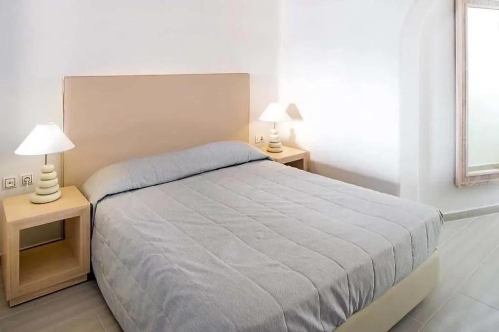 Room, Aegean Plaza, Santorini