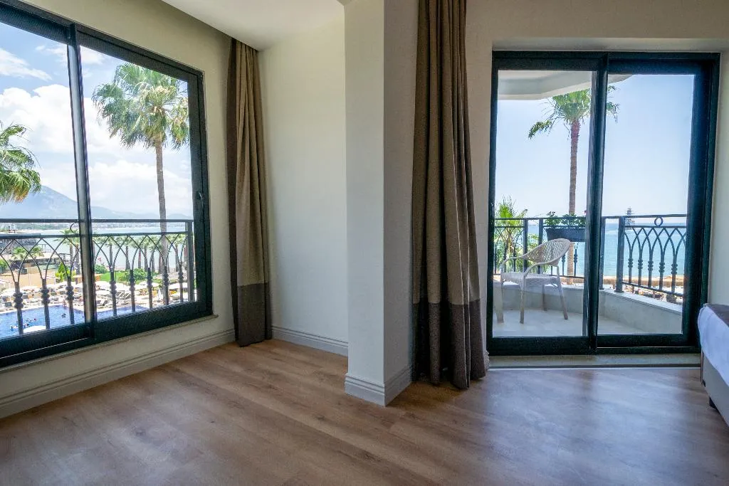 TRIPLE PREMIUM SUPERIOR Room, De Manor Boutique Adult Only +16  Age, Antalya