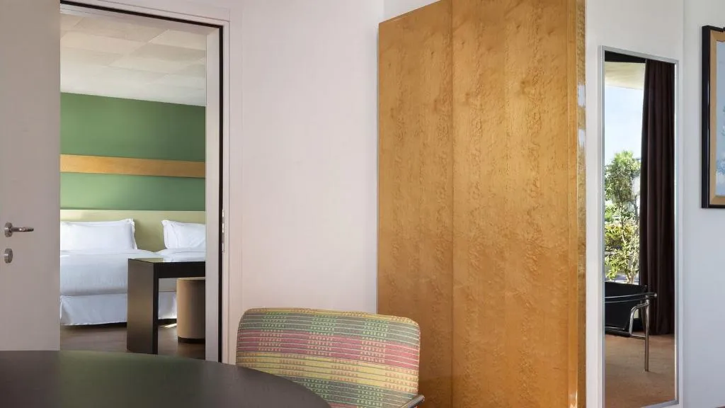 Room, Four Points by Sheraton Catania Hotel & Conference, Catania
