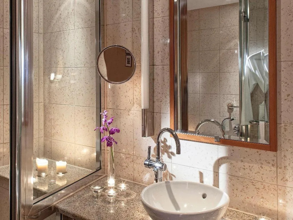 JUNIOR SUITE KING SIZE BED Room, Sofitel Athens Airport, Athens