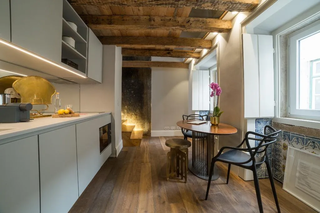 APARTMENT DELUXE CAPACITY 4 Room, Dare Lisbon House, Lisbon