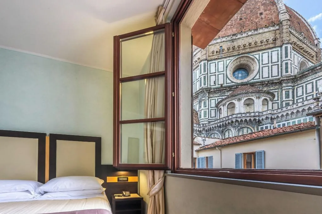 TRIPLE SUPERIOR Room, Duomo Firenze, Florence