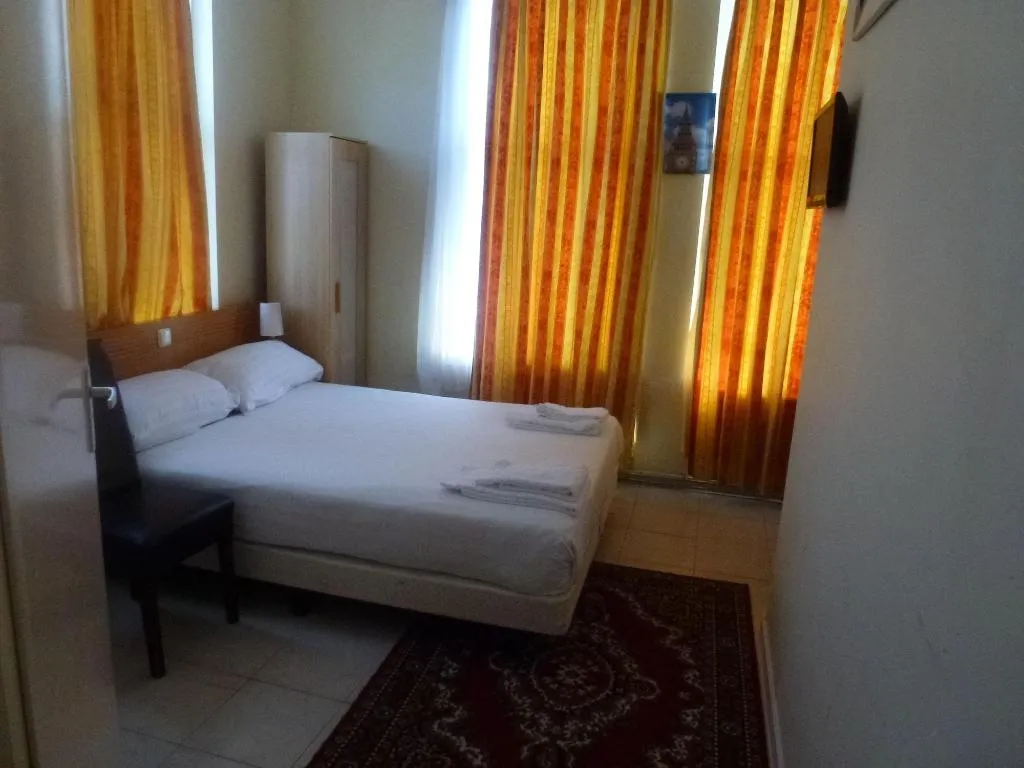 Room, Hotel Isis, Amsterdam
