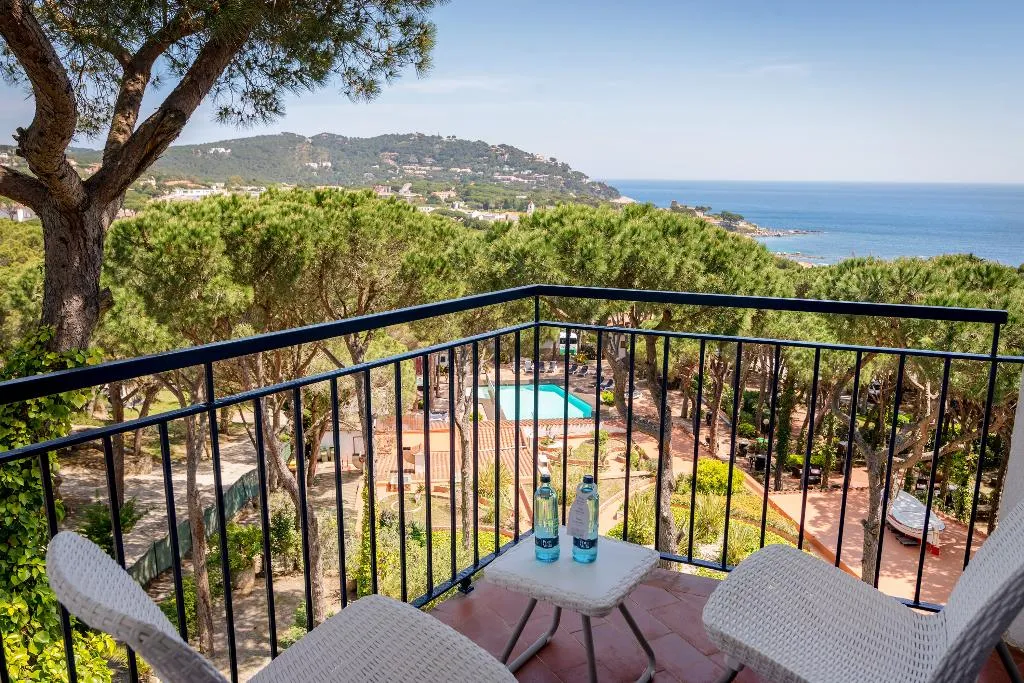 Double or Twin DELUXE SEA VIEW Room, Garbi Calella Palafrugell, Costa Brava