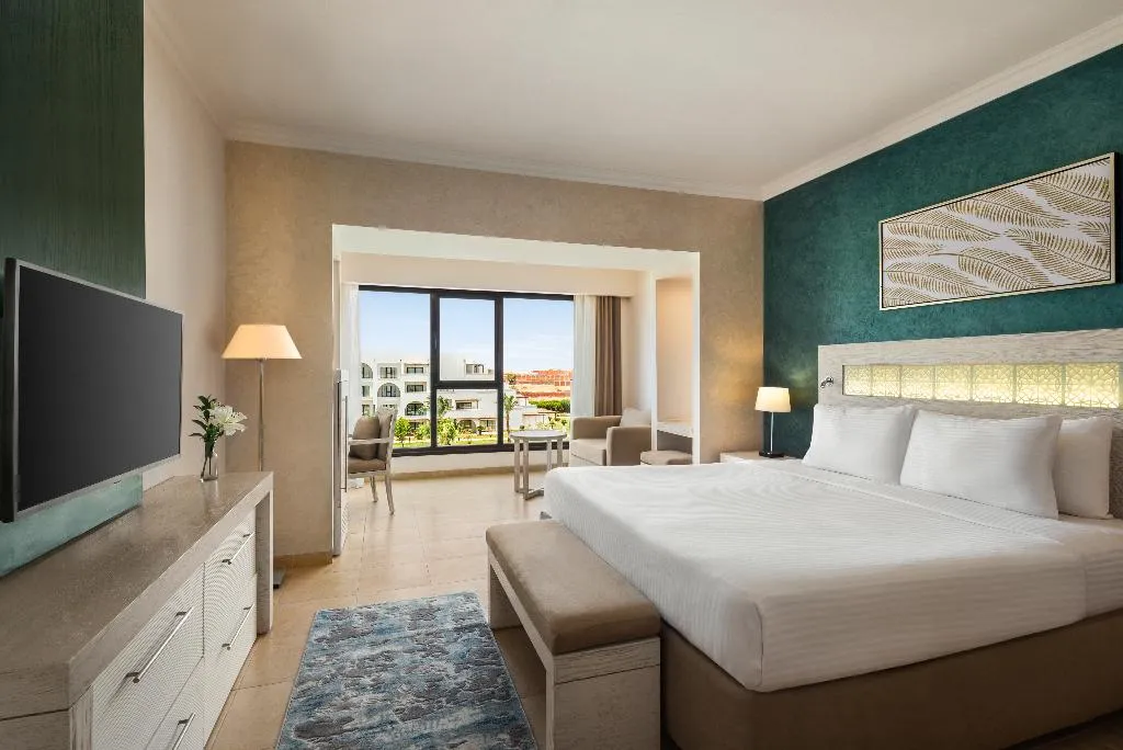 DOUBLE CLASSIC QUEEN BED Room, Mövenpick Waterpark Resort & Spa Soma Bay, Red Sea Riviera