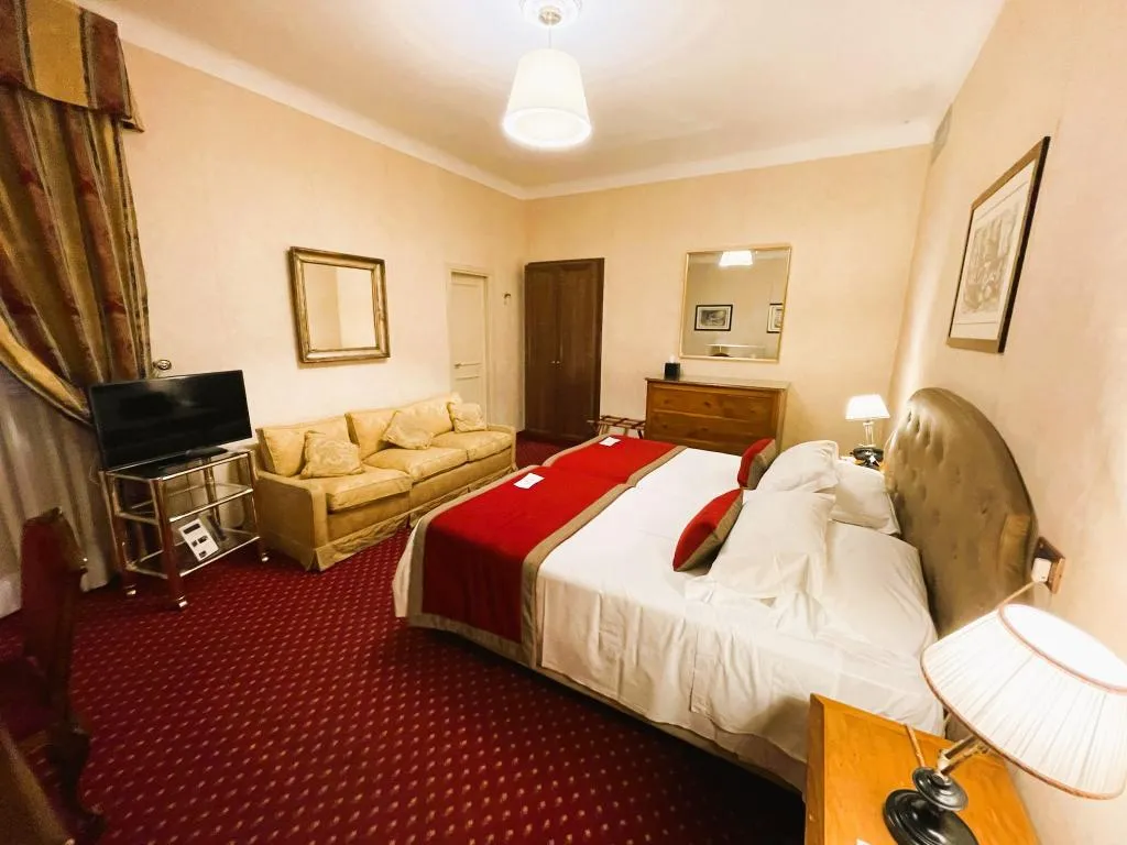 TRIPLE STANDARD Room, Nazionale, Rome