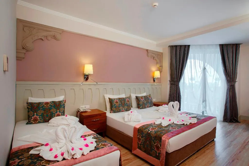 DOUBLE POOL VIEW Room, Side Crown Serenity, Antalya