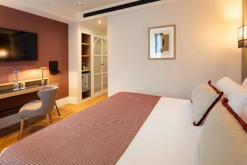 Room, Catalonia Plaza España Hotel & Spa, Madrid