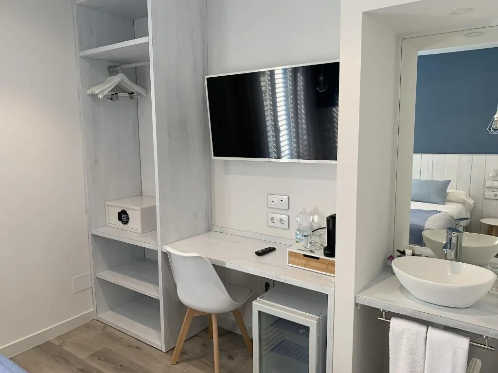 Room, Nerja Casual Rooms, Costa Del Sol
