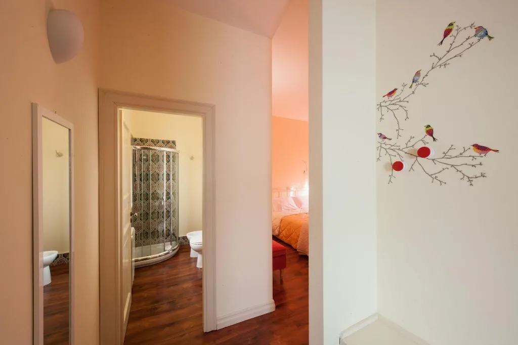 Room, Garibaldi 61, Catania