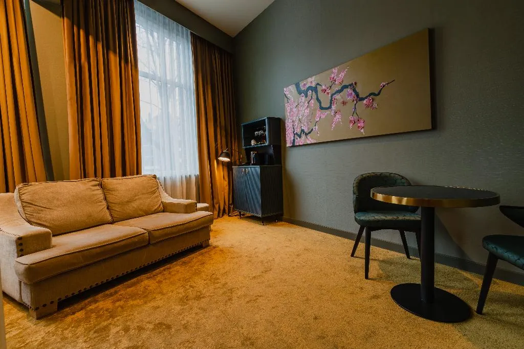 JUNIOR SUITE STANDARD Room, Hotel MAI Amsterdam, Amsterdam