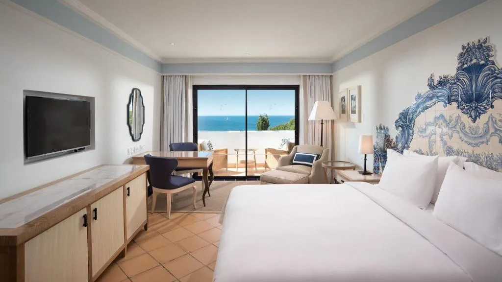 Room, Pine Cliffs Resort, Algarve