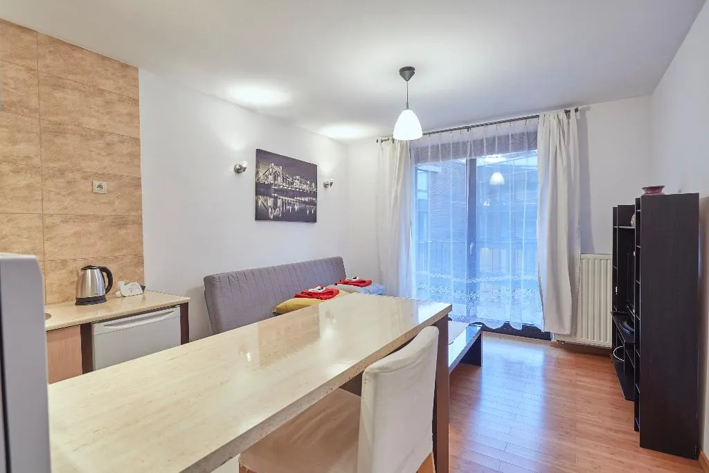 STUDIO WITH BALCONY Room, Apartamenty Kornelia, Krakow