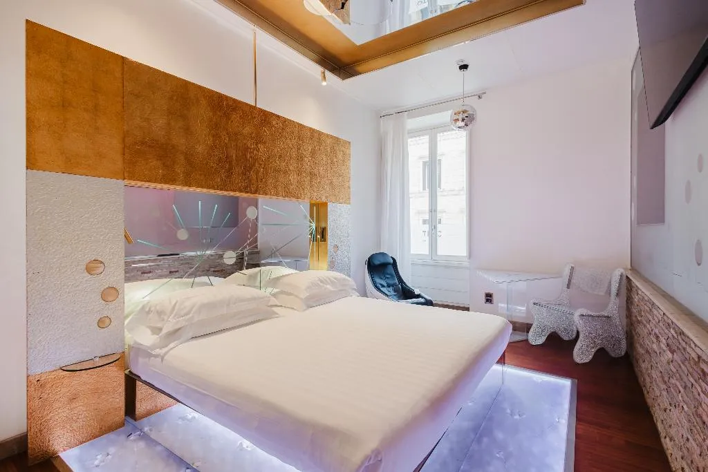 JUNIOR SUITE STANDARD Room, Hotel Trecento, Rome