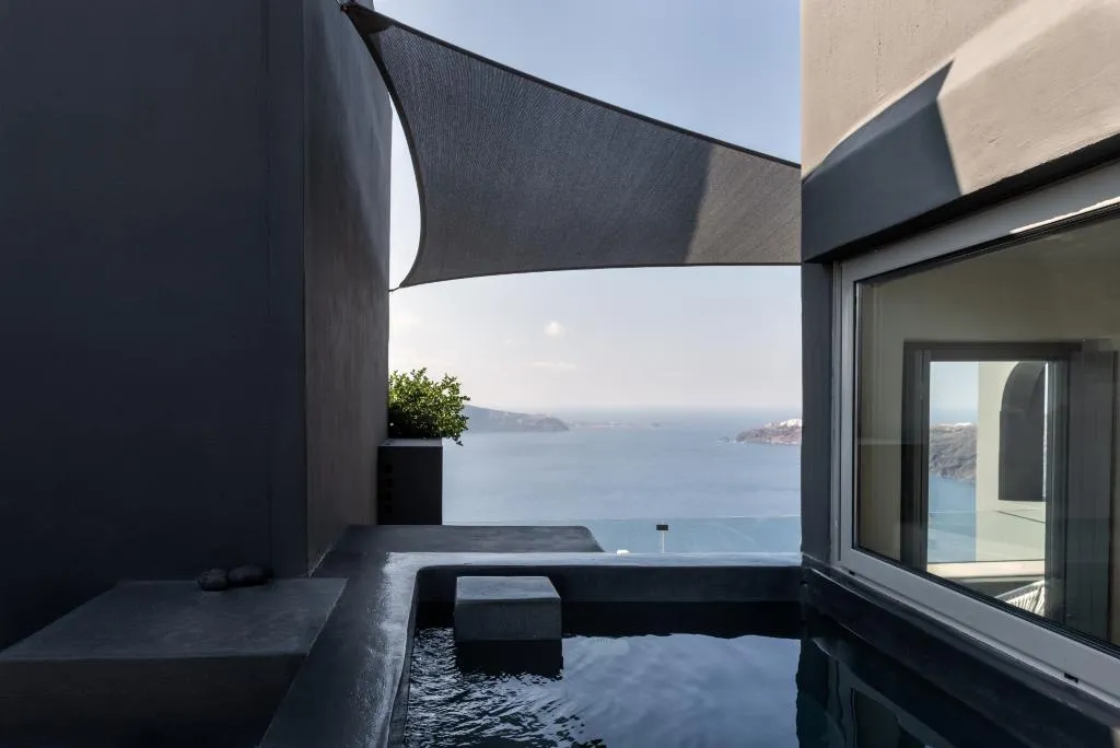 SUITE DELUXE Room, West East Suites, Santorini