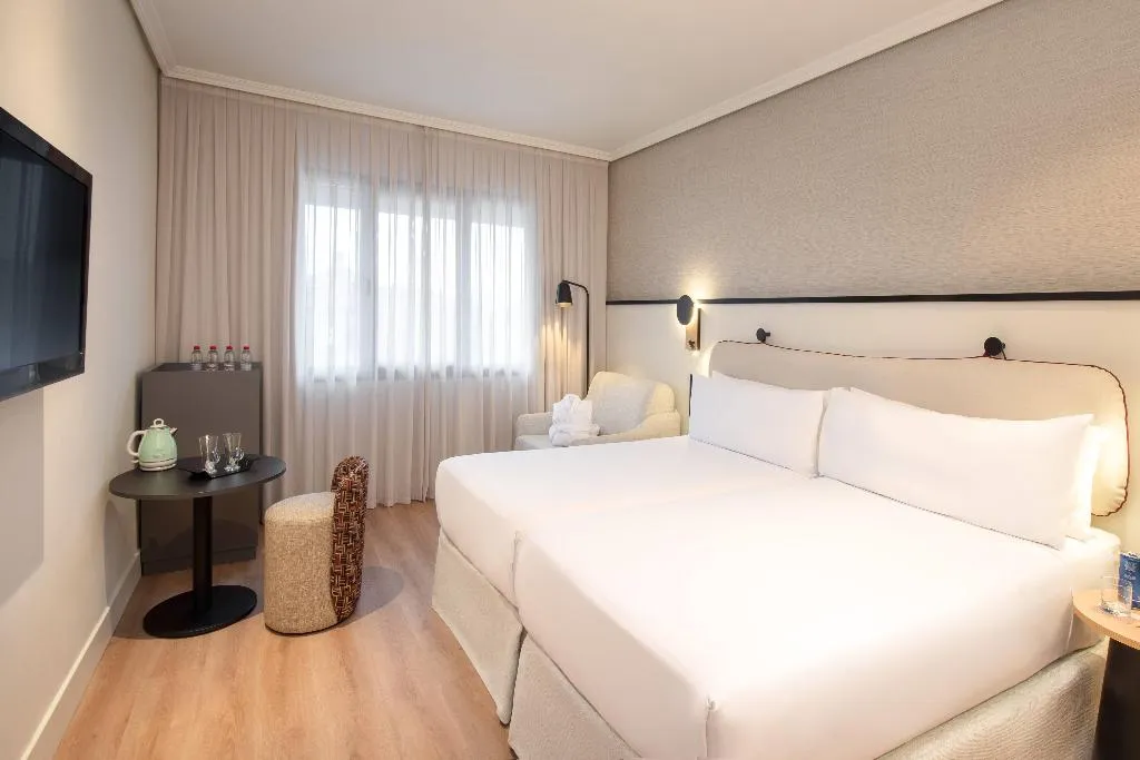 DOUBLE PREMIUM Room, Madrid Alameda Aeropuerto Affiliated By Melia, Madrid