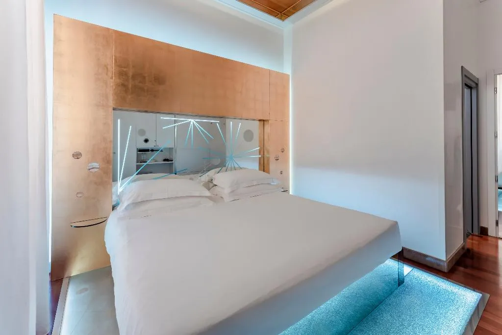 DOUBLE SUPERIOR Room, Hotel Trecento, Rome