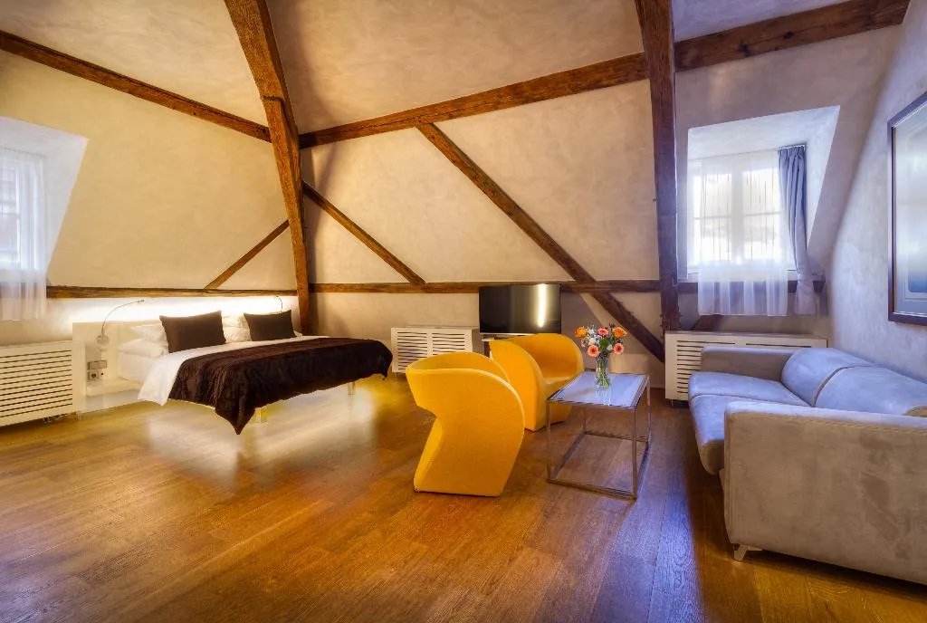 SUITE EXECUTIVE ONE BEDROOM Room, Three Storks Hotel, Prague