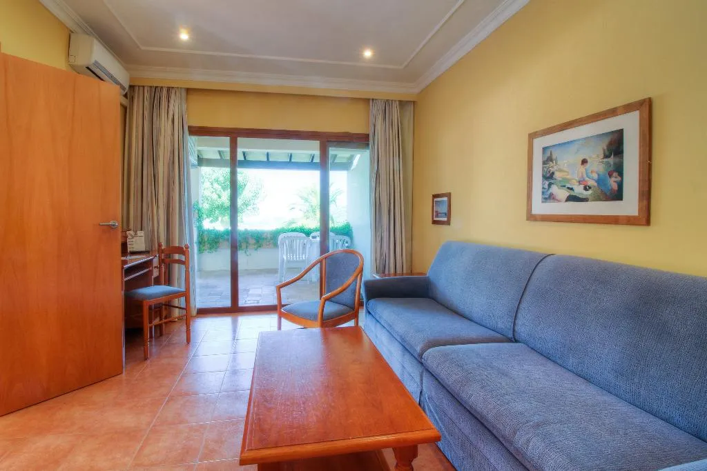 APARTMENT CAPACITY 4 ONE BEDROOM Room, Club Sunway Punta Prima, Ibiza