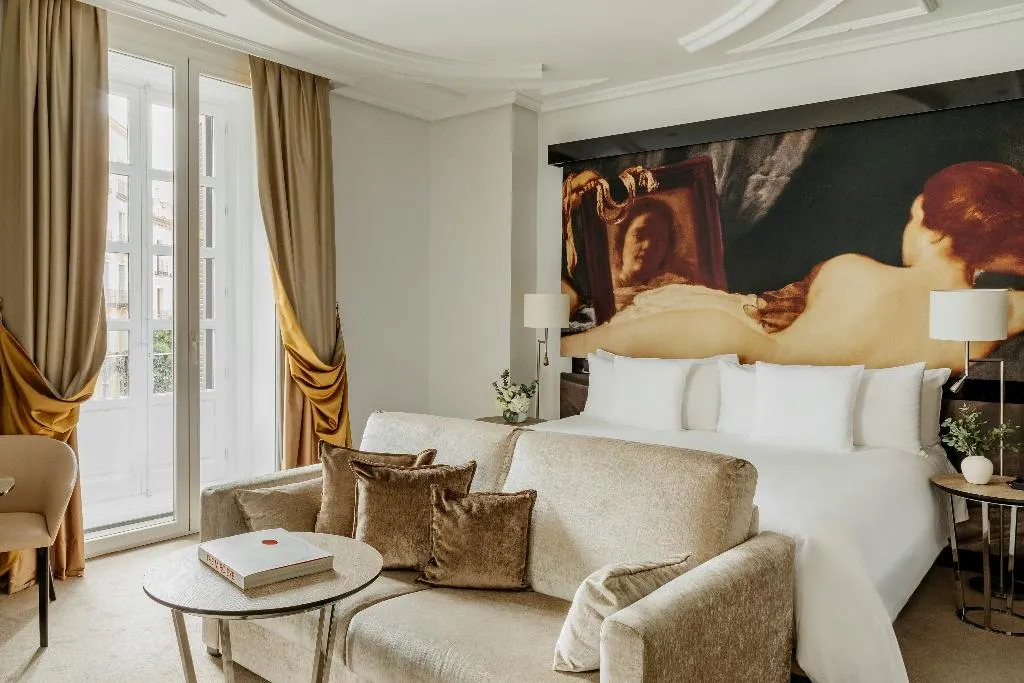JUNIOR SUITE STANDARD Room, Palacio de los Duques Gran Meliá, Madrid