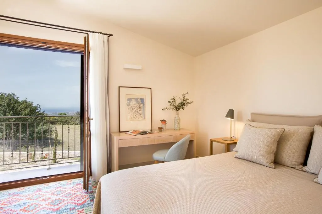 Room, Kapsaliana Village Hotel, Crete