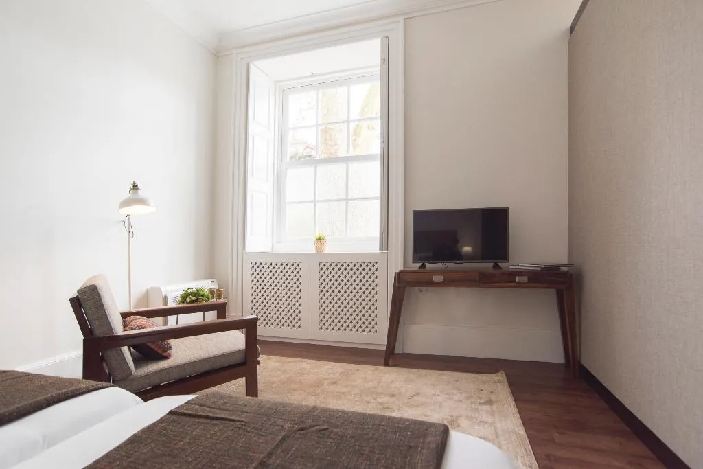 STUDIO CAPACITY 2 Room, bnapartments Carregal, Porto