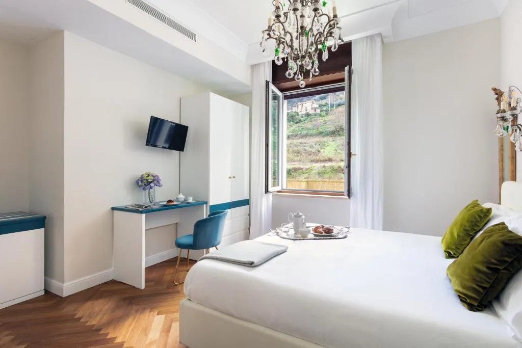 DOUBLE CLASSIC GARDEN VIEW Room, Experience Boutique Hotel - Villa Cimmino, Naples