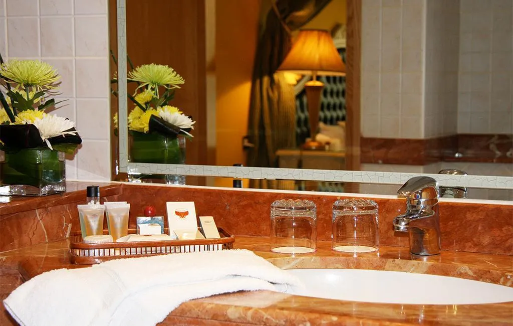 Room, New Moscow, Dubai