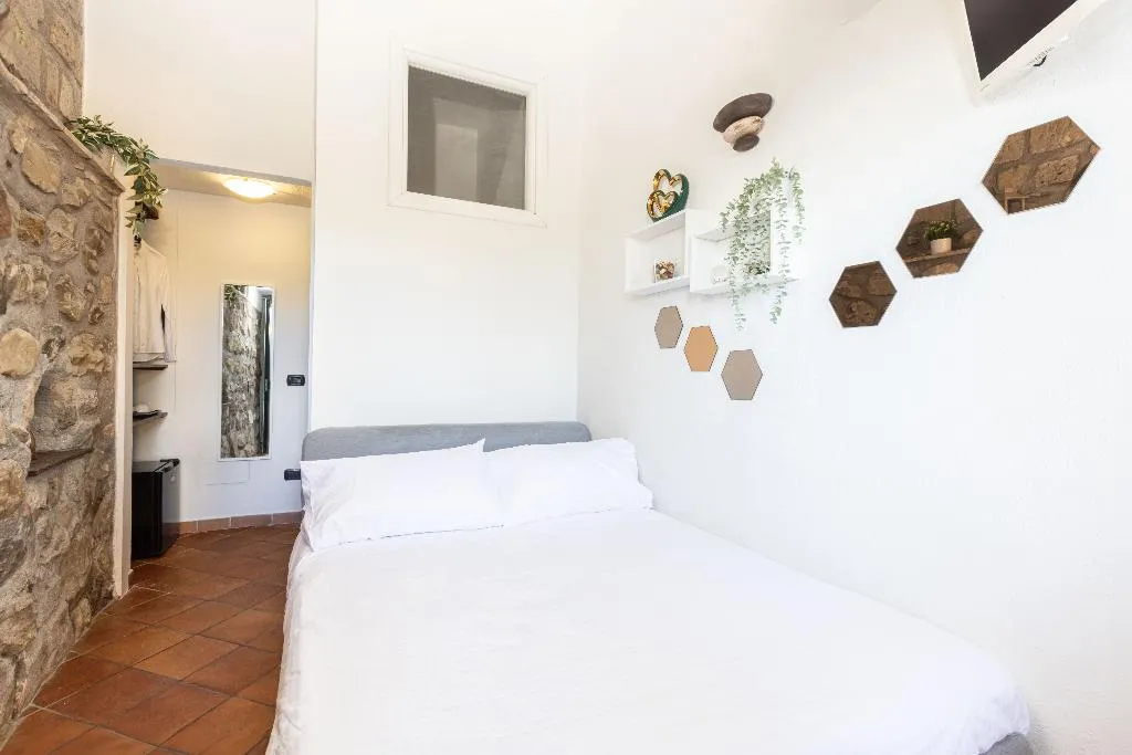 DOUBLE BASIC Room, Casale Antonietta, Naples