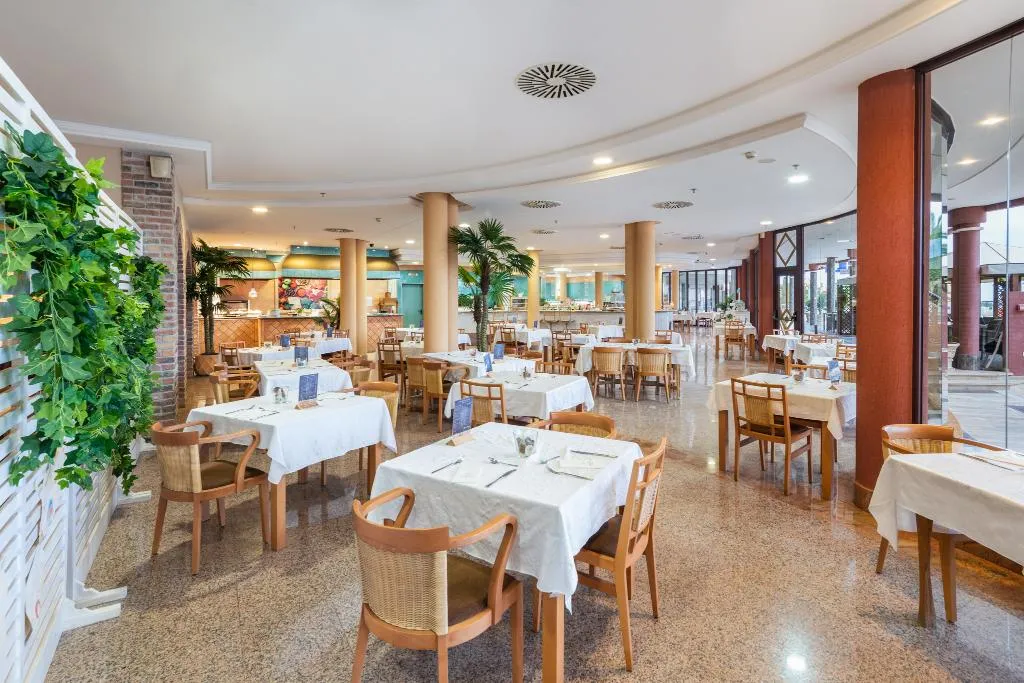 Restaurant, Hotel Esmeralda Maris by LIVVO, Fuerteventura