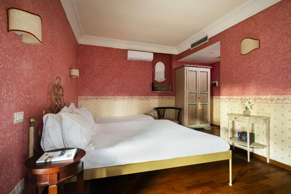 JUNIOR SUITE STANDARD Room, Relais Parco Dei Cavalieri, Perugia