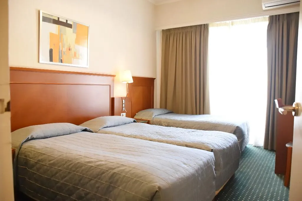 TRIPLE STANDARD Room, Adrian, Athens
